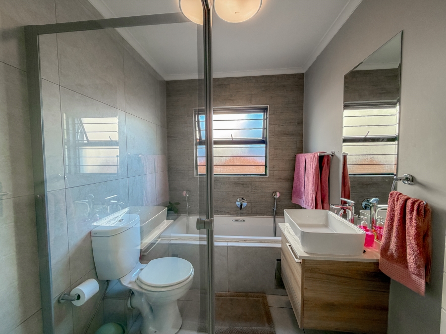 3 Bedroom Property for Sale in Golden Fields Estate Gauteng