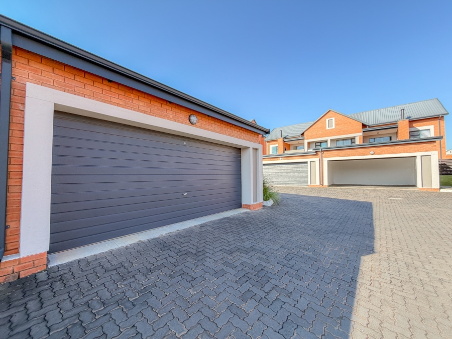 3 Bedroom Property for Sale in Golden Fields Estate Gauteng