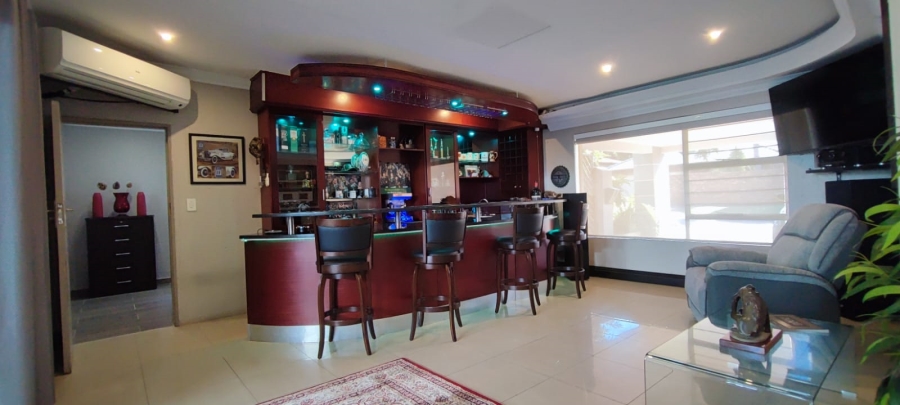 5 Bedroom Property for Sale in Eldoraigne Gauteng