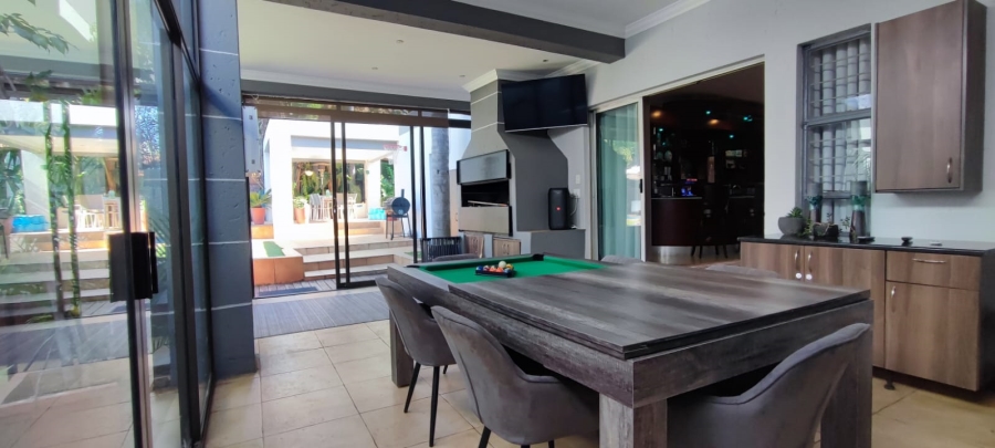 5 Bedroom Property for Sale in Eldoraigne Gauteng