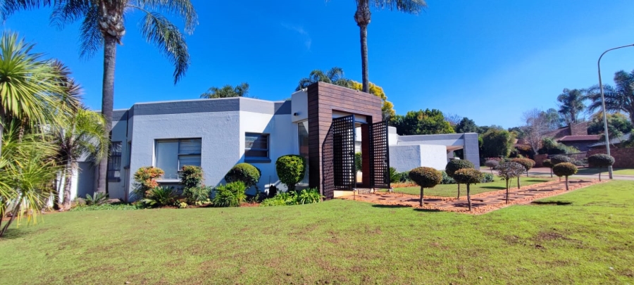5 Bedroom Property for Sale in Eldoraigne Gauteng