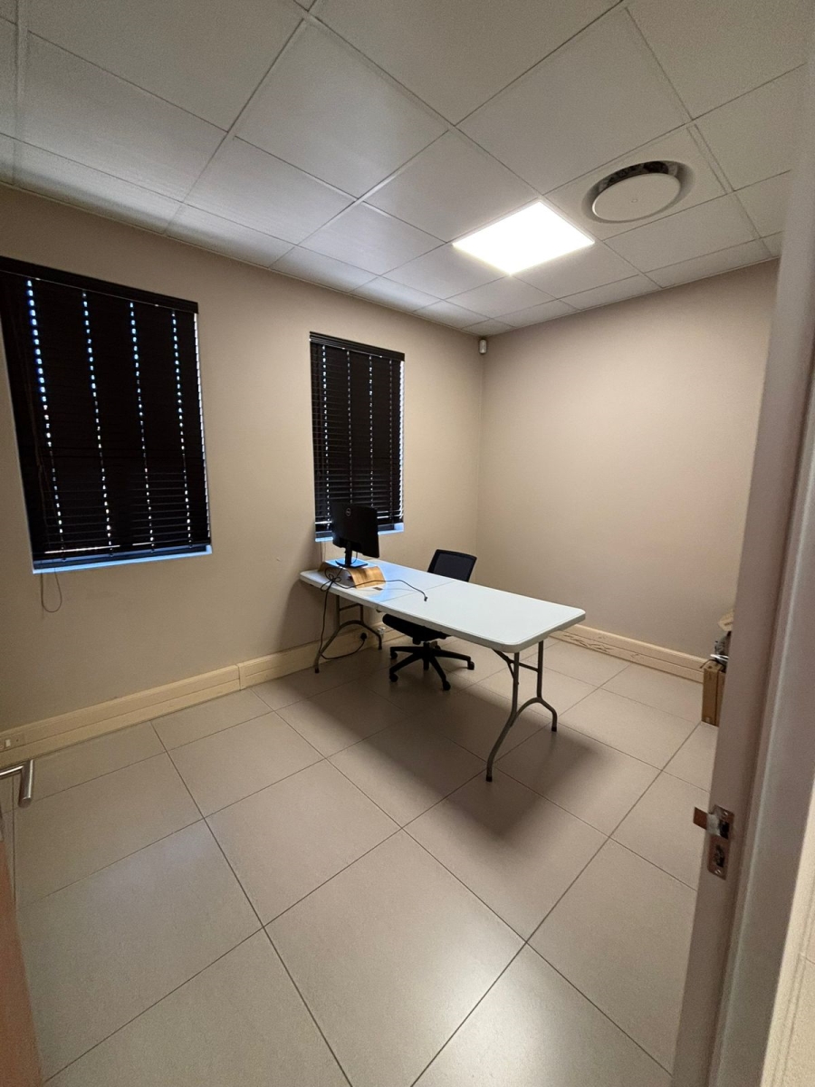 To Let Commercial Property for Rent in Eldoraigne Gauteng