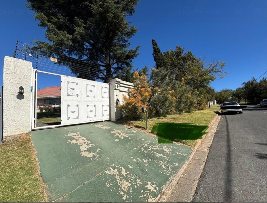 3 Bedroom Property for Sale in Mondeor Gauteng
