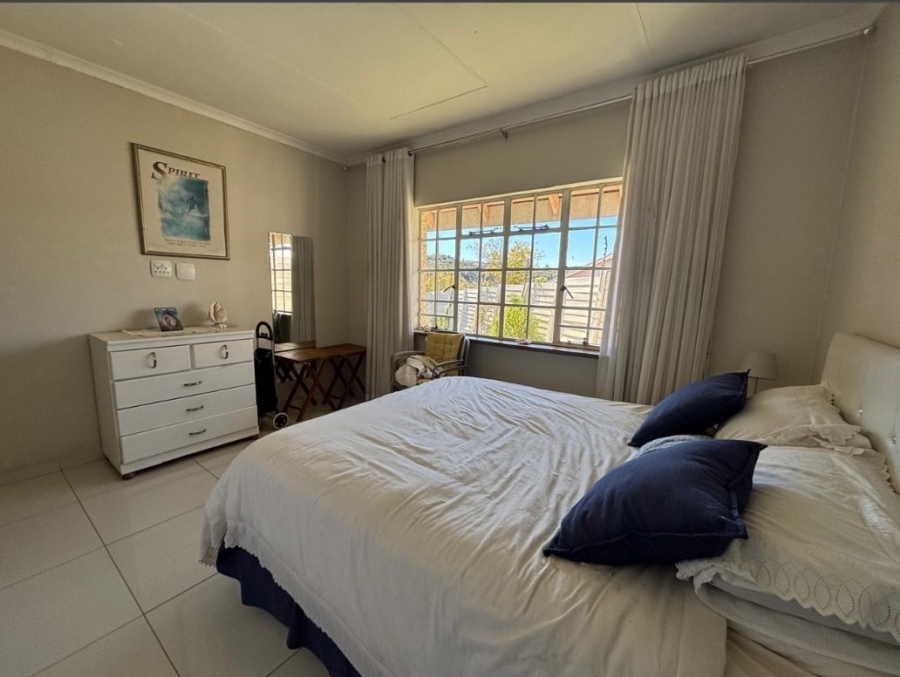 3 Bedroom Property for Sale in Mondeor Gauteng