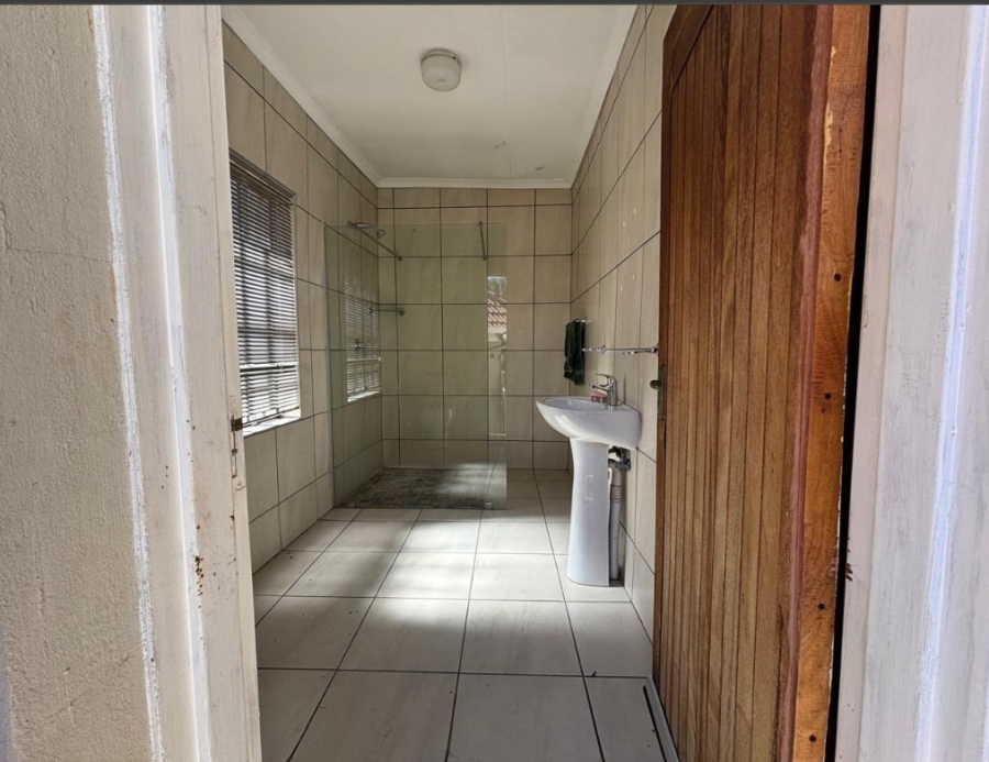 3 Bedroom Property for Sale in Mondeor Gauteng