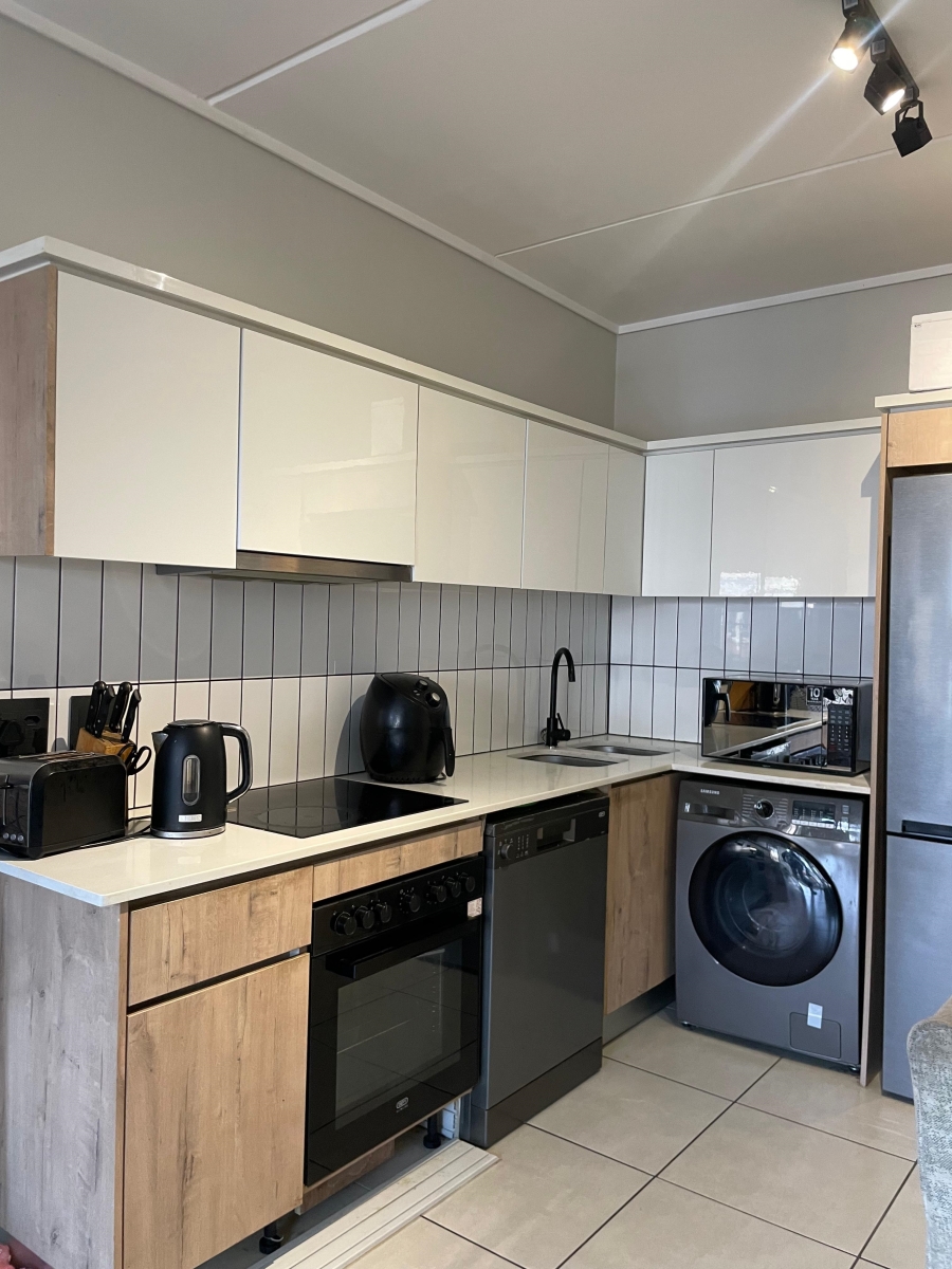 To Let 2 Bedroom Property for Rent in Linbro Park Gauteng