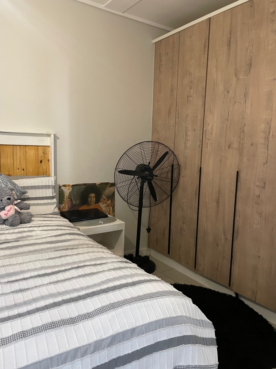To Let 2 Bedroom Property for Rent in Linbro Park Gauteng