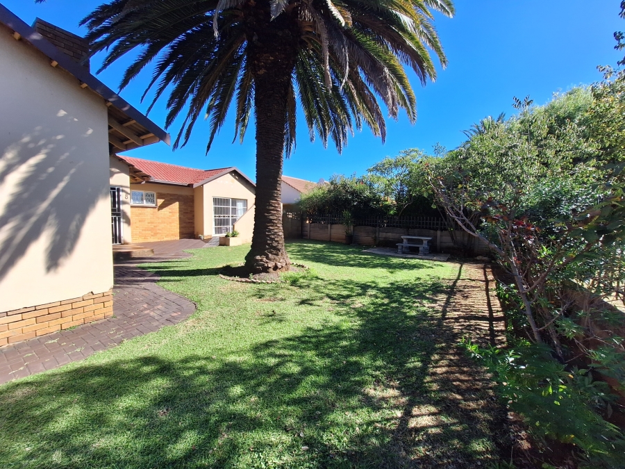 3 Bedroom Property for Sale in Vanderbijlpark SE 6 Gauteng