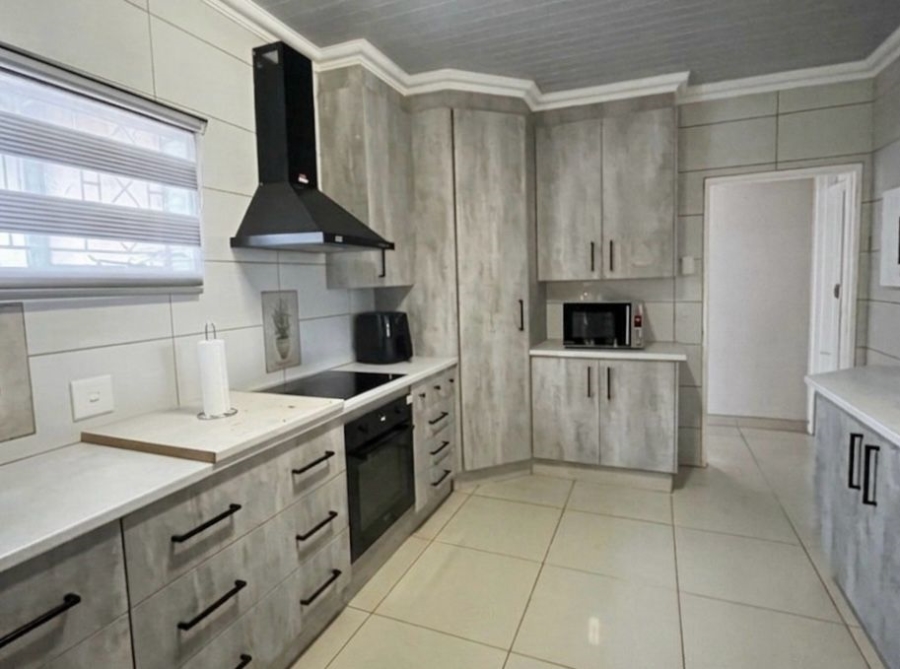 3 Bedroom Property for Sale in Vanderbijlpark SE 6 Gauteng