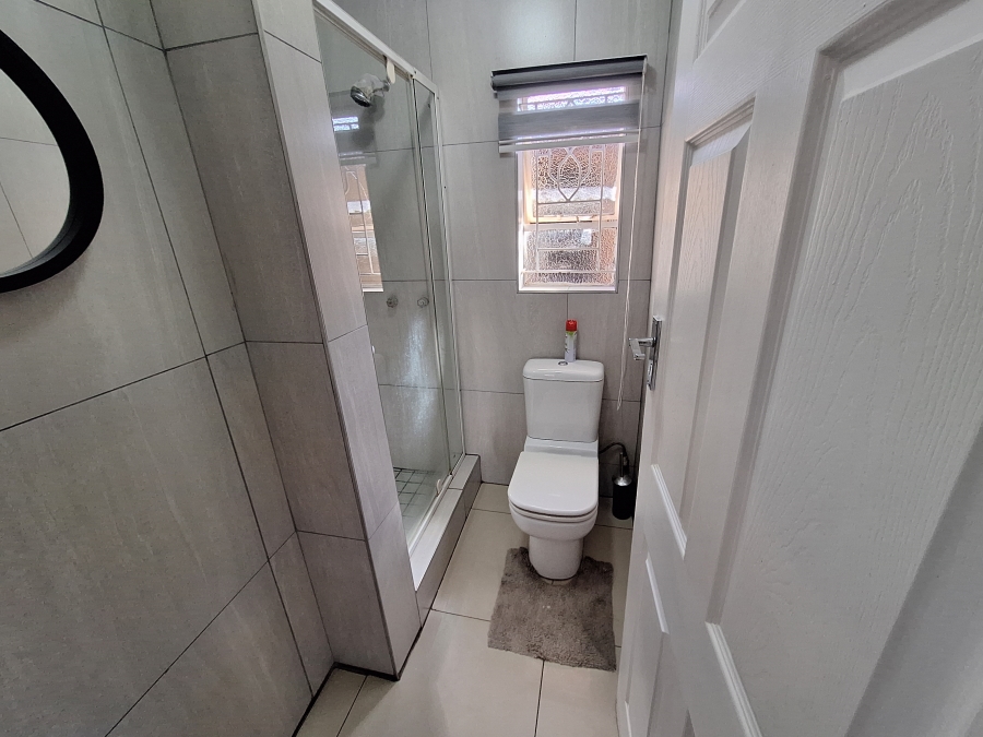 3 Bedroom Property for Sale in Vanderbijlpark SE 6 Gauteng
