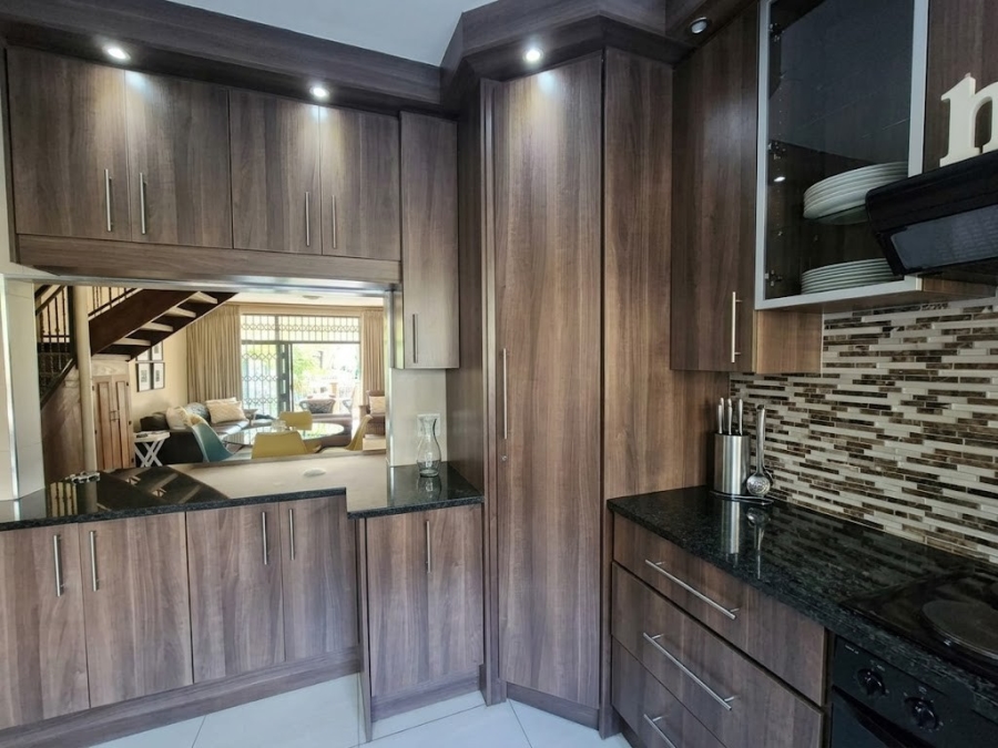 3 Bedroom Property for Sale in Three Rivers Proper Gauteng