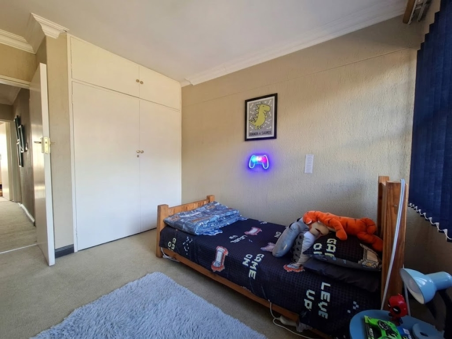 3 Bedroom Property for Sale in Three Rivers Proper Gauteng