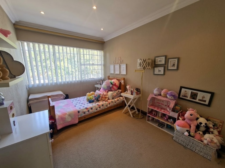 3 Bedroom Property for Sale in Three Rivers Proper Gauteng