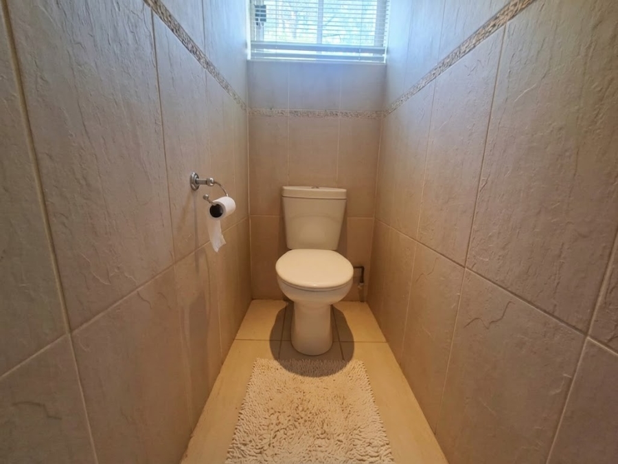 3 Bedroom Property for Sale in Three Rivers Proper Gauteng