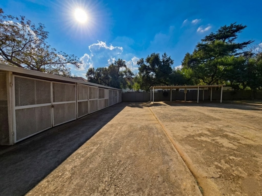 3 Bedroom Property for Sale in Three Rivers Proper Gauteng