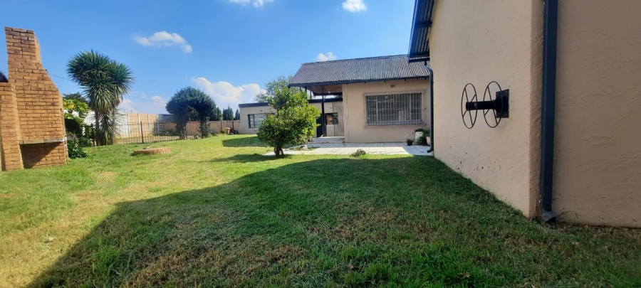 4 Bedroom Property for Sale in Dalview Gauteng