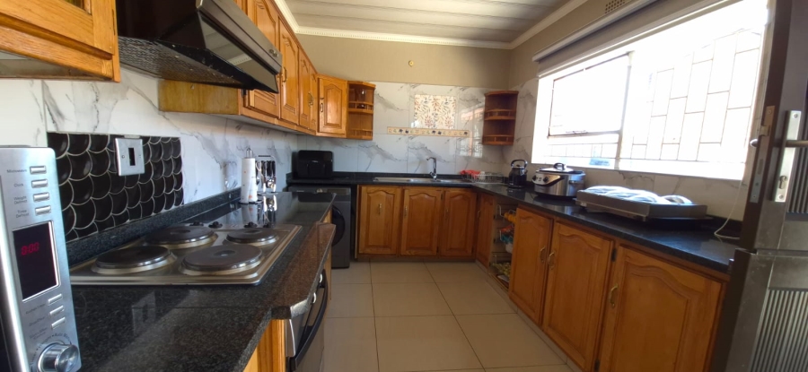 3 Bedroom Property for Sale in Groeneweide Gauteng
