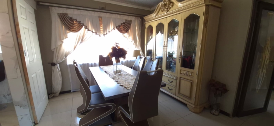 3 Bedroom Property for Sale in Groeneweide Gauteng