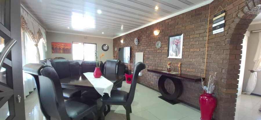 3 Bedroom Property for Sale in Groeneweide Gauteng