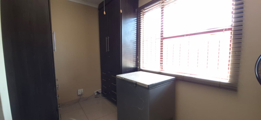 3 Bedroom Property for Sale in Groeneweide Gauteng