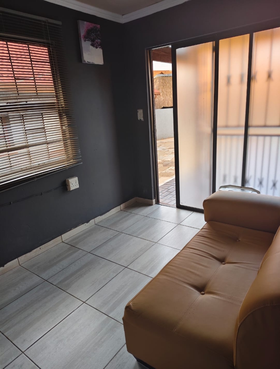 3 Bedroom Property for Sale in Groeneweide Gauteng