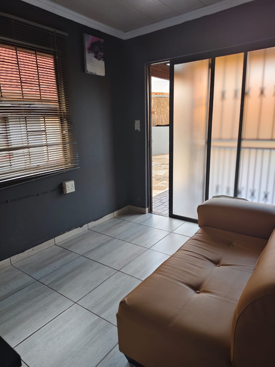 3 Bedroom Property for Sale in Groeneweide Gauteng