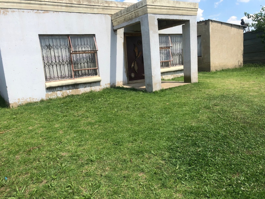 2 Bedroom Property for Sale in Langaville Gauteng