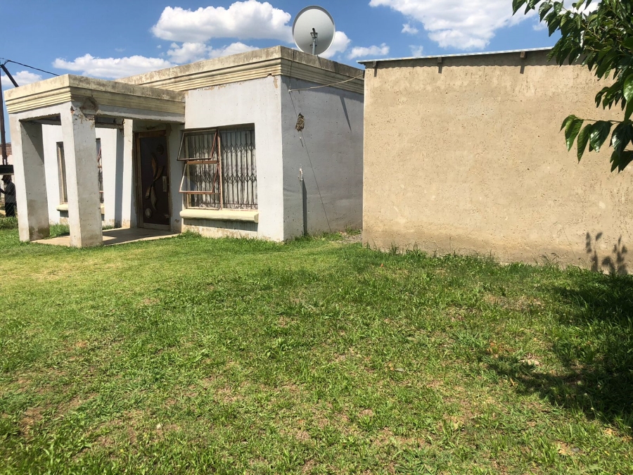 2 Bedroom Property for Sale in Langaville Gauteng