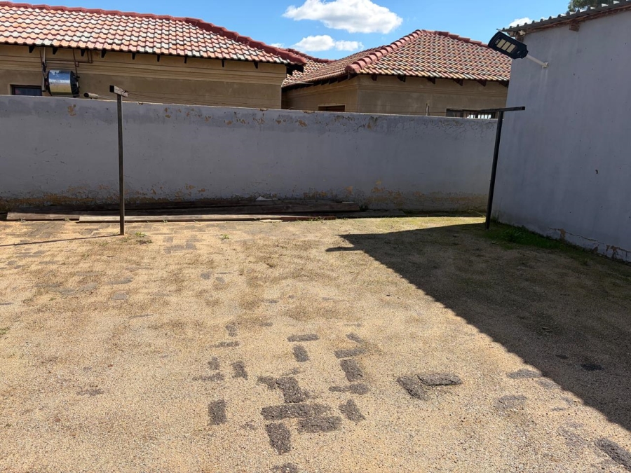 To Let 0 Bedroom Property for Rent in Krugersrus Gauteng