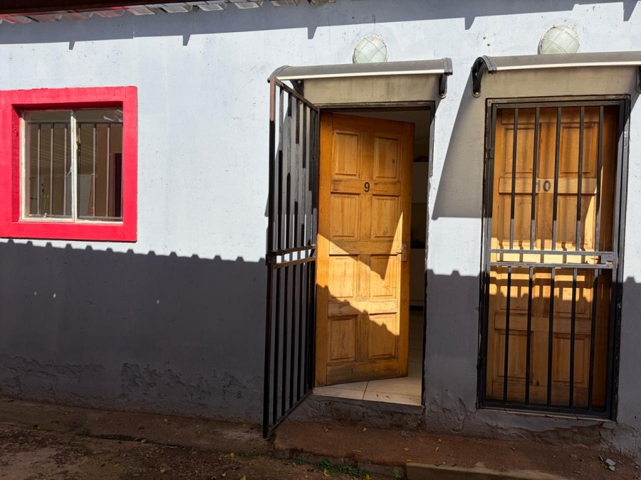To Let 0 Bedroom Property for Rent in Krugersrus Gauteng