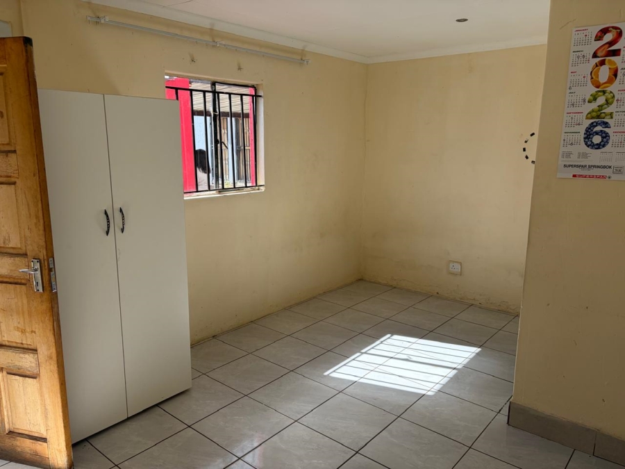 To Let 0 Bedroom Property for Rent in Krugersrus Gauteng