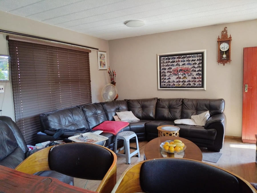 2 Bedroom Property for Sale in Bonaero Park Gauteng