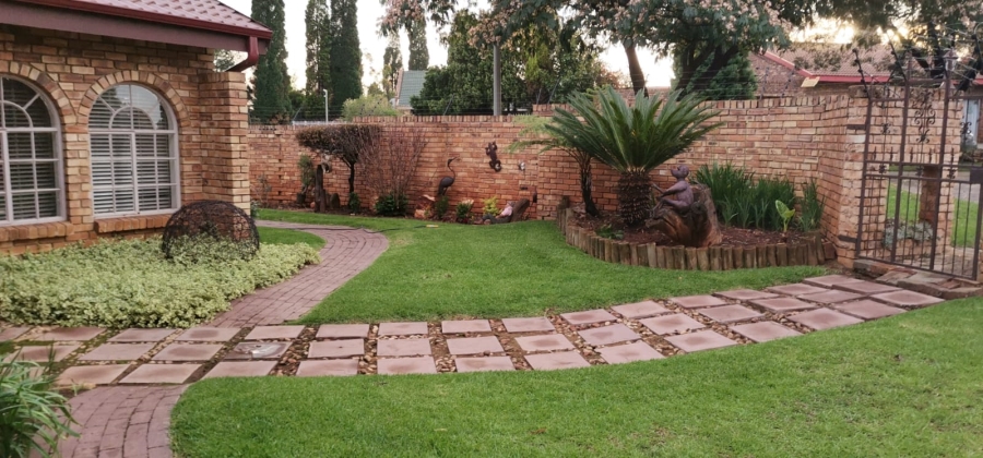 3 Bedroom Property for Sale in Vanderbijlpark SE 4 Gauteng