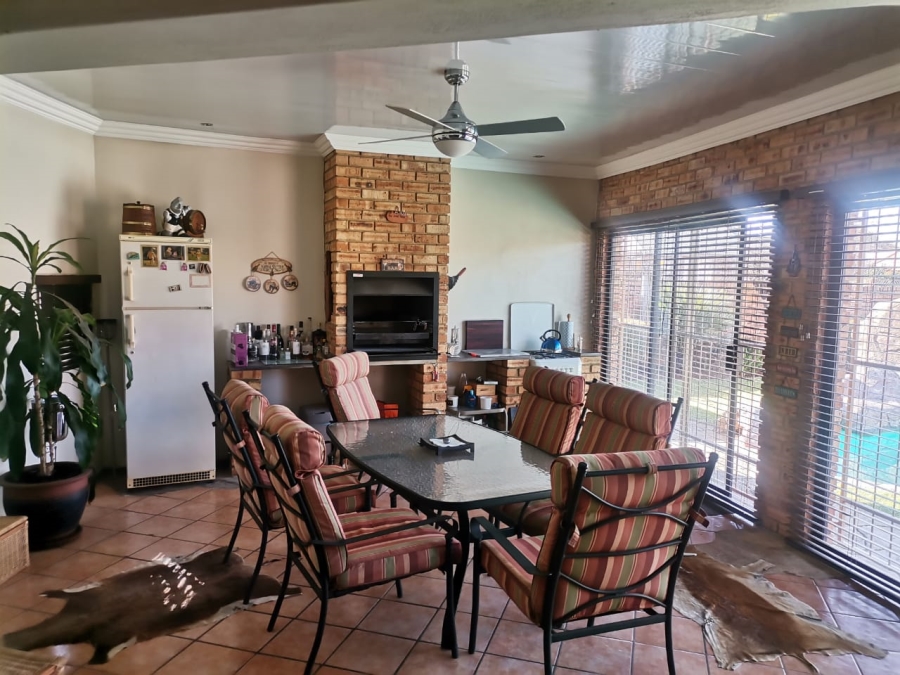 3 Bedroom Property for Sale in Vanderbijlpark SE 4 Gauteng