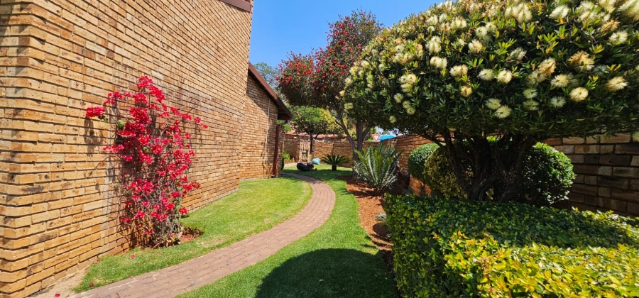 3 Bedroom Property for Sale in Vanderbijlpark SE 4 Gauteng