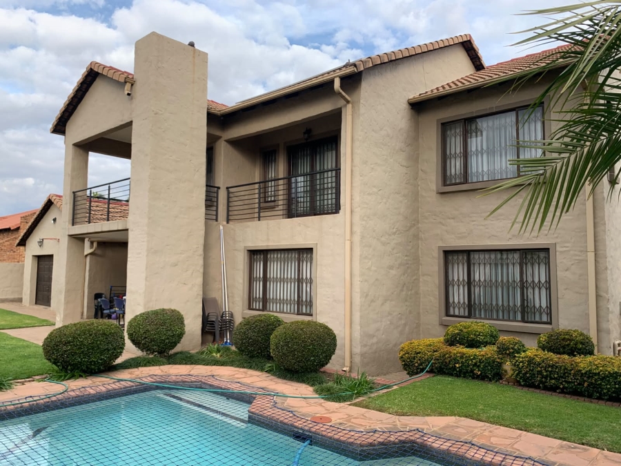 4 Bedroom Property for Sale in Amberfield Ridge Gauteng