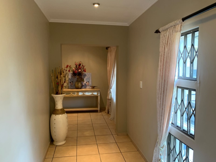 4 Bedroom Property for Sale in Amberfield Ridge Gauteng