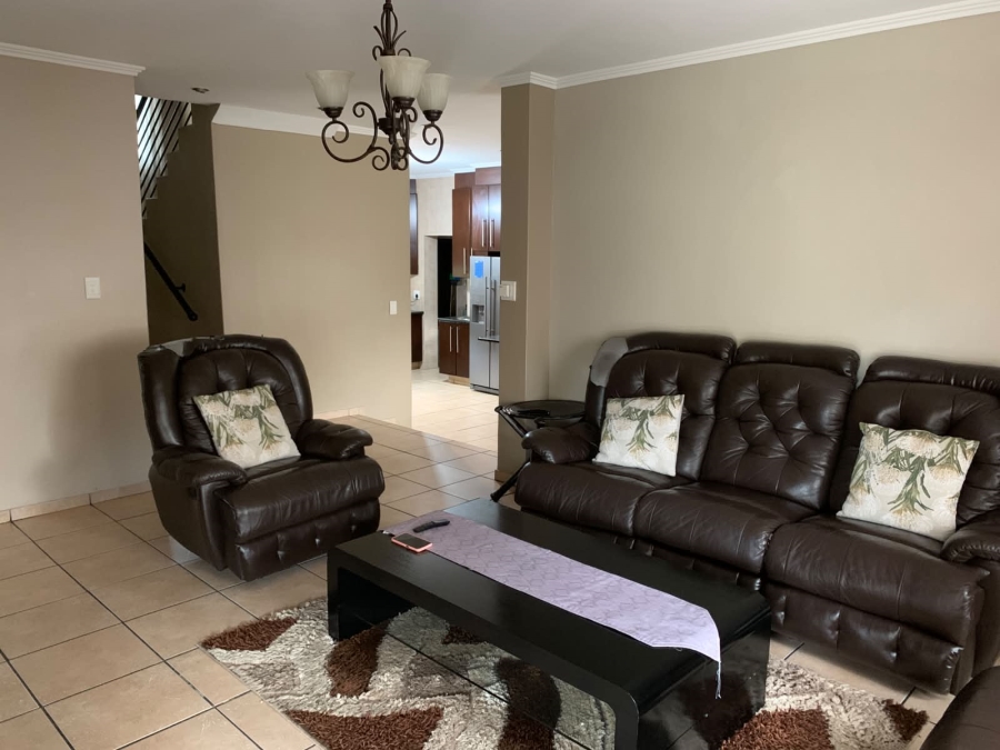 4 Bedroom Property for Sale in Amberfield Ridge Gauteng