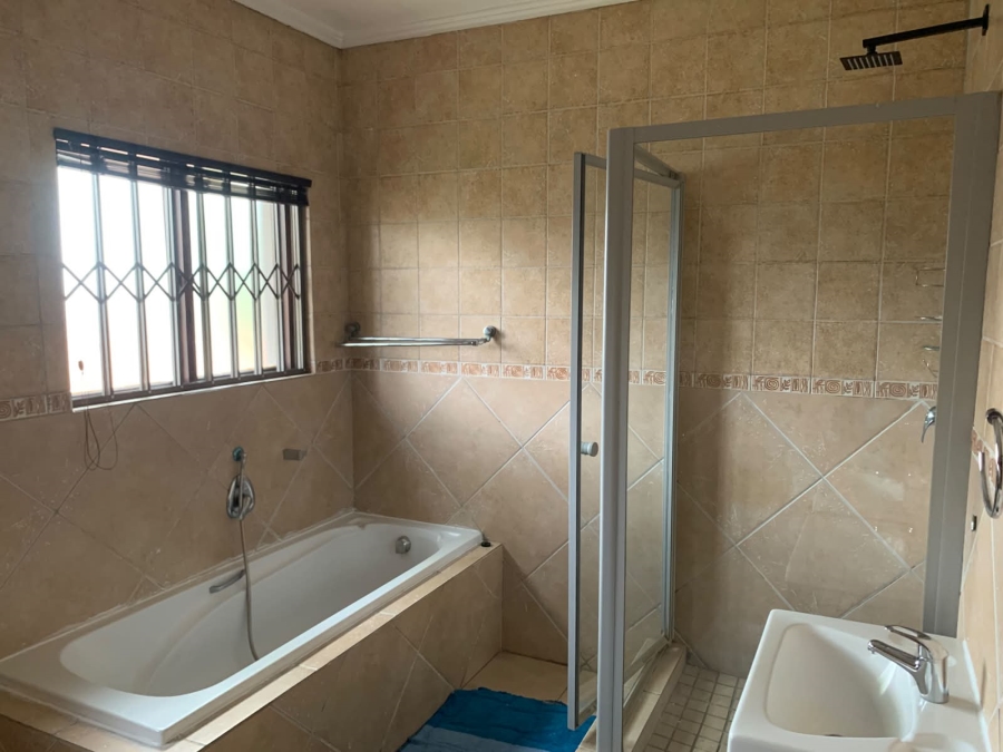 4 Bedroom Property for Sale in Amberfield Ridge Gauteng