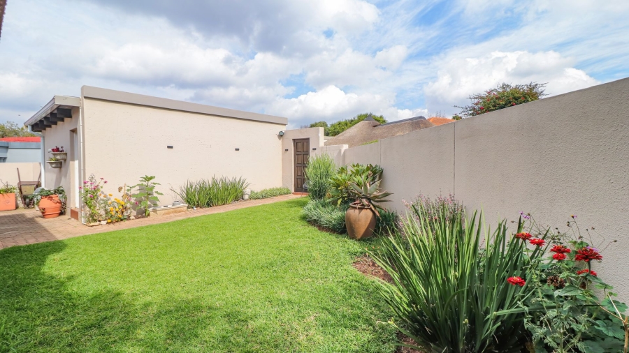 3 Bedroom Property for Sale in Sharonlea Gauteng