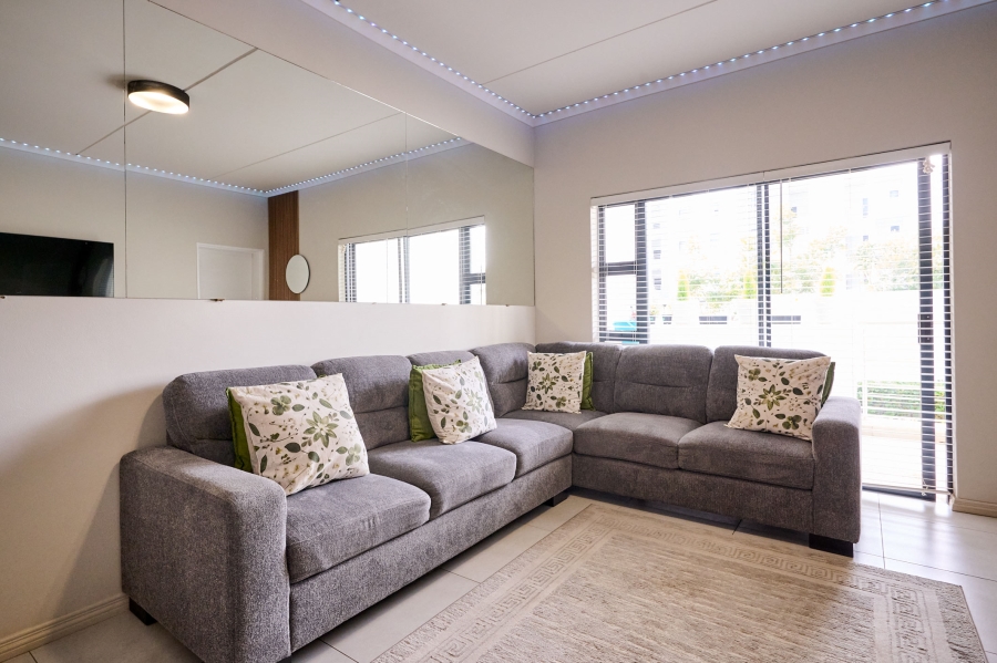 2 Bedroom Property for Sale in Erand Gardens Gauteng