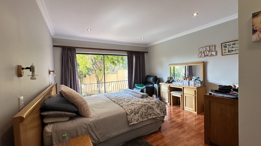 5 Bedroom Property for Sale in Eldo Glen Gauteng