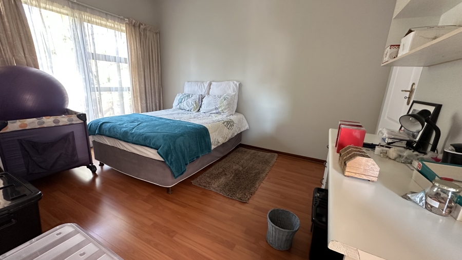 5 Bedroom Property for Sale in Eldo Glen Gauteng