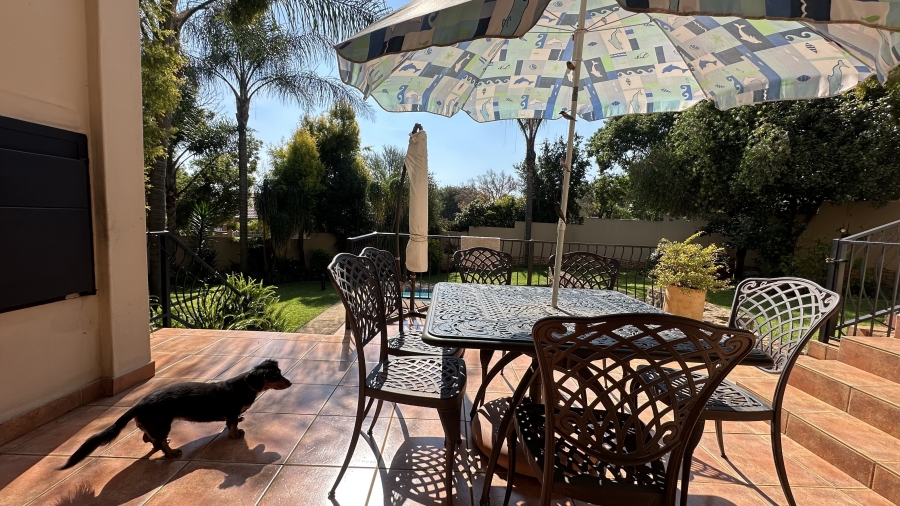 5 Bedroom Property for Sale in Eldo Glen Gauteng