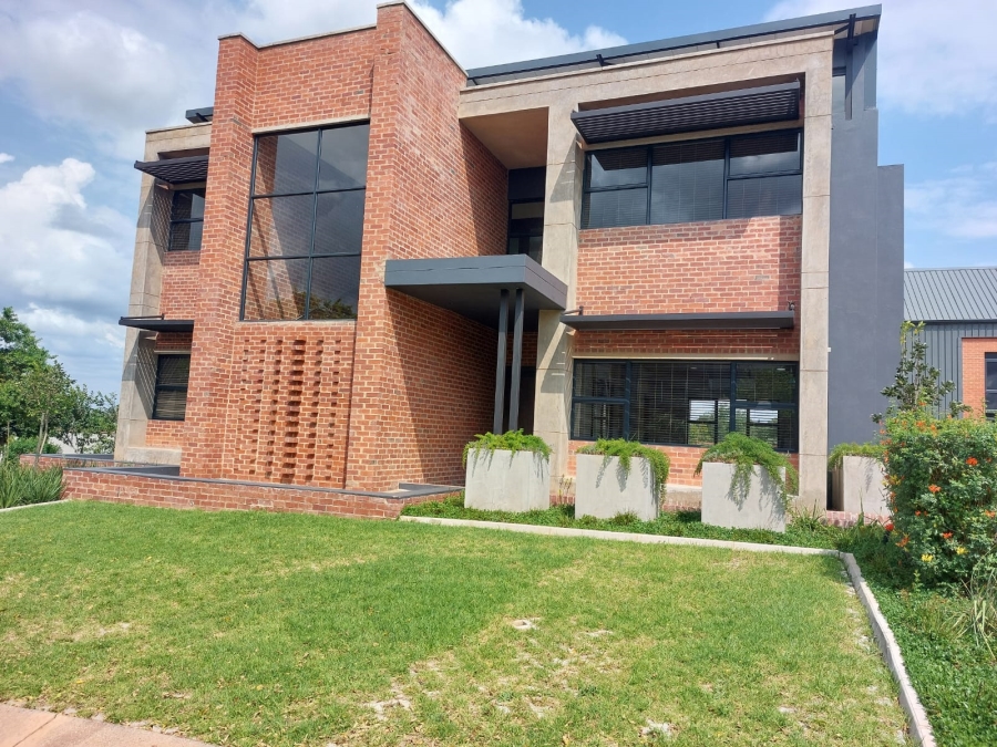 To Let Commercial Property for Rent in Pierre Van Ryneveld Gauteng