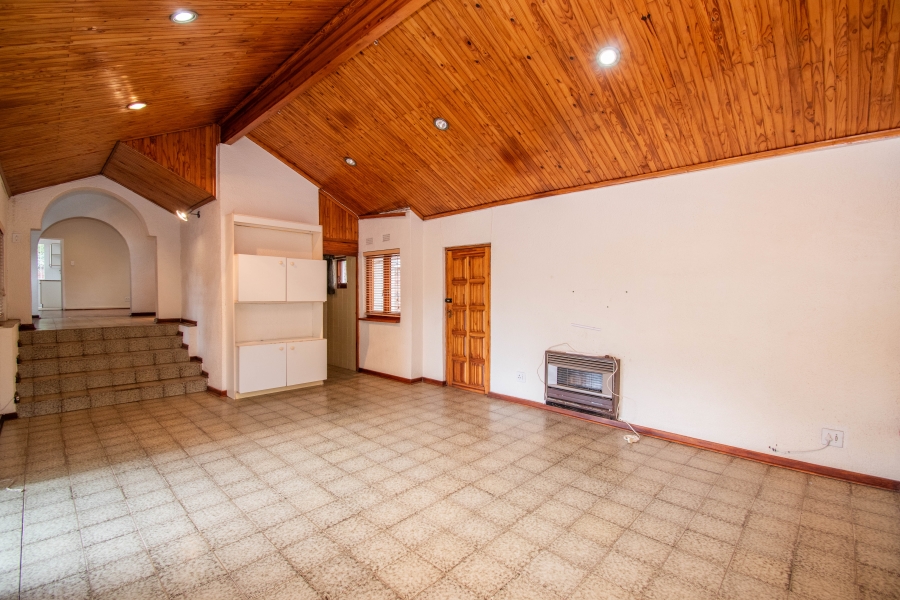 4 Bedroom Property for Sale in Pierneef Park Gauteng