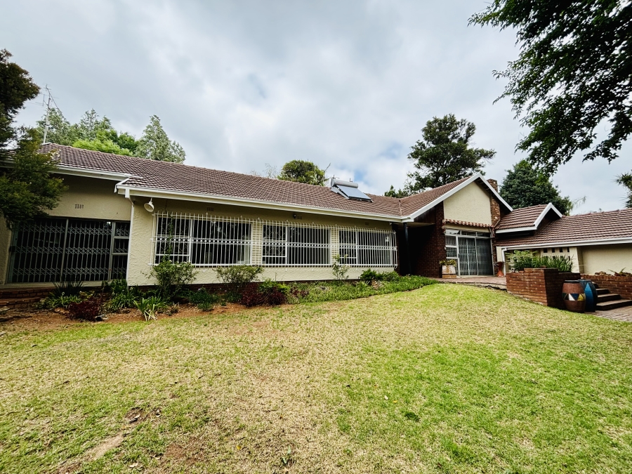 4 Bedroom Property for Sale in Pierneef Park Gauteng