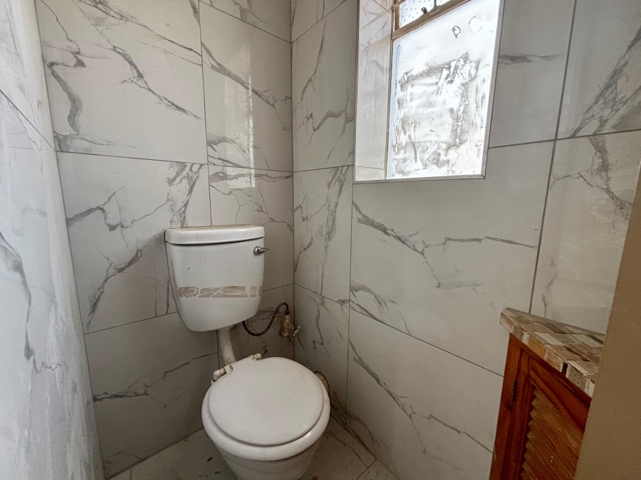 To Let 3 Bedroom Property for Rent in Blairgowrie Gauteng