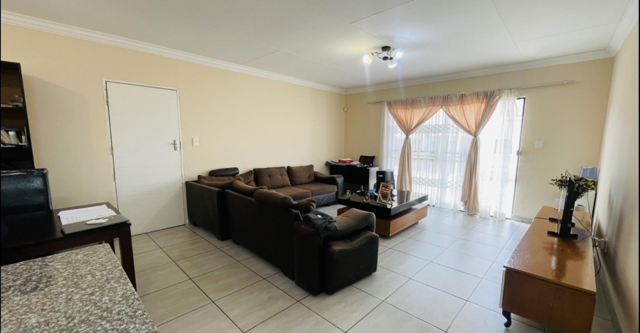 3 Bedroom Property for Sale in Amandasig Gauteng