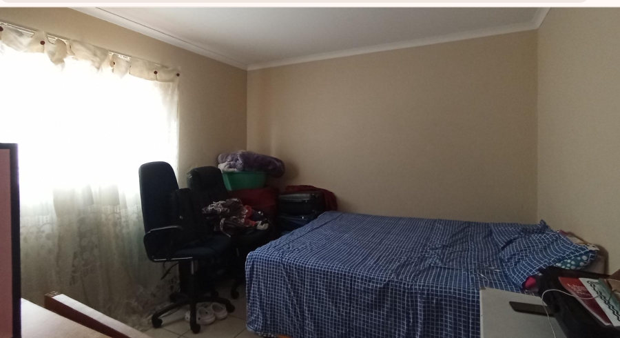 3 Bedroom Property for Sale in Kosmosdal Gauteng